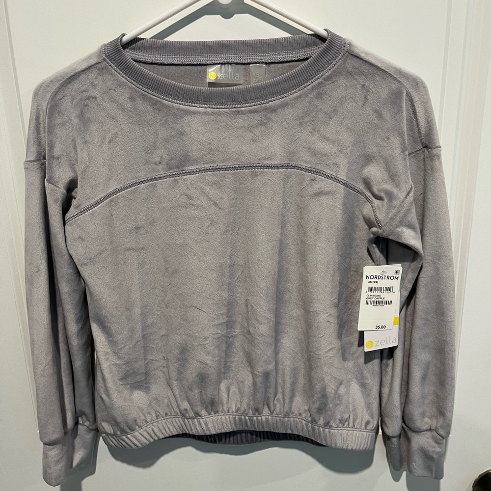 Girls brand new with tags XS (5/6) Zella top. Super soft!